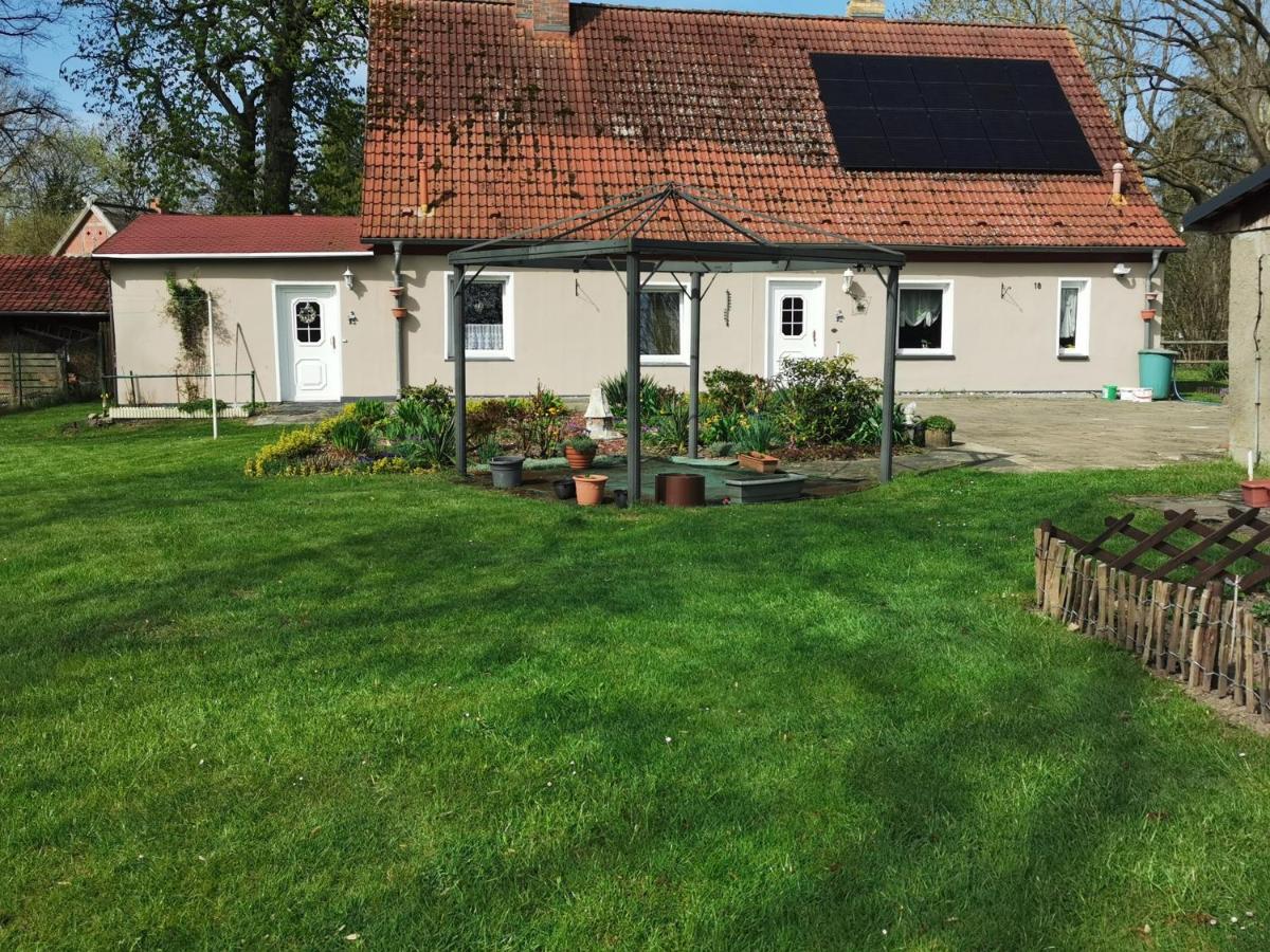 Ferienwohnung Am Stadtrand Garz Ruegen 外观 照片